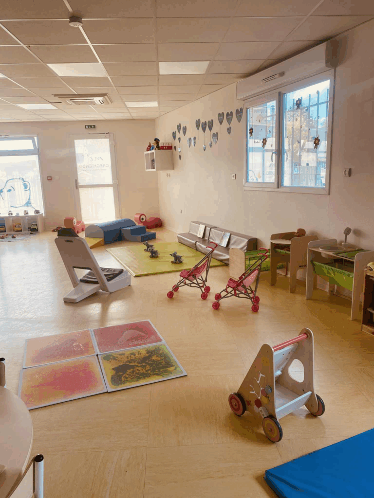 interieur-micro-creche-petits-petons